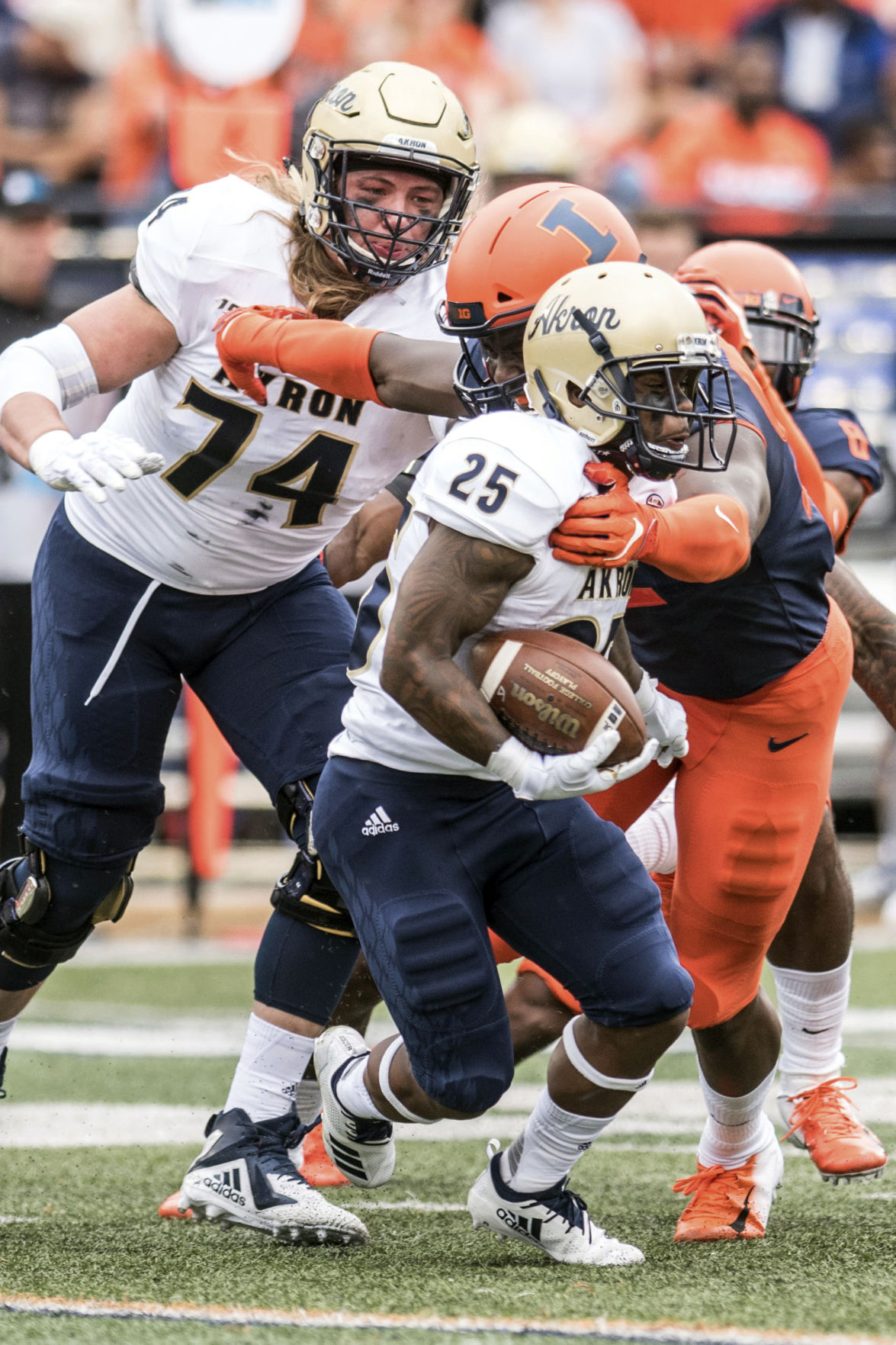 Akron Illinois Football